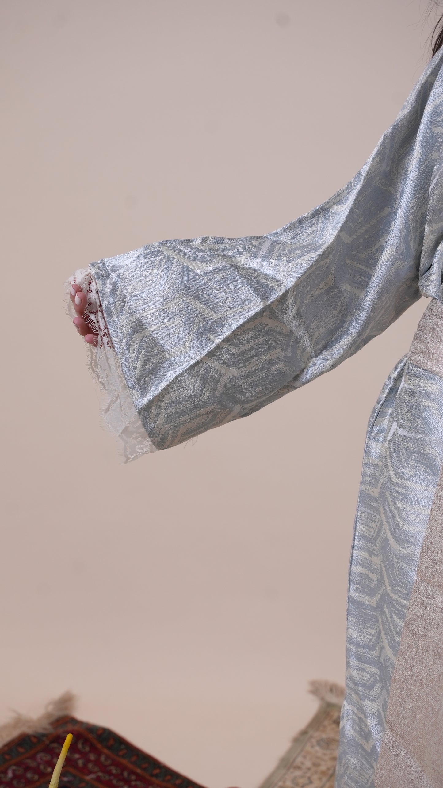 PATTERNED LACE KAFTAN