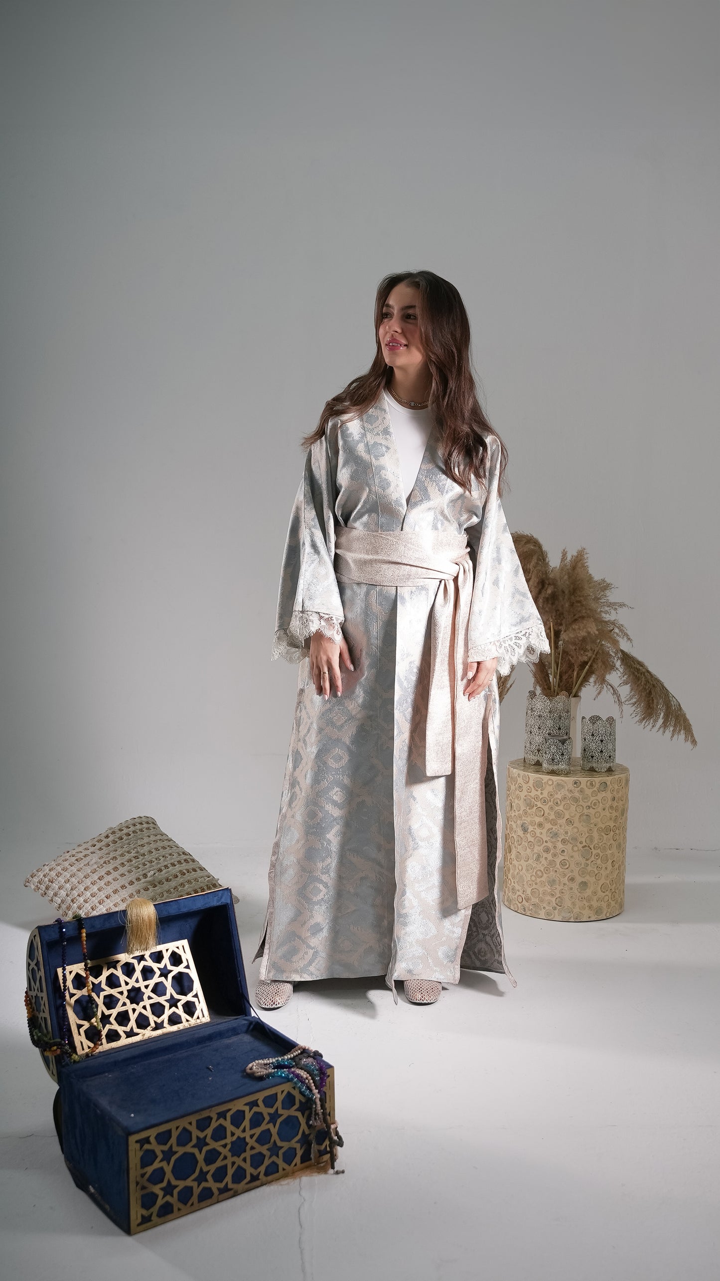 PATTERNED LACE KAFTAN